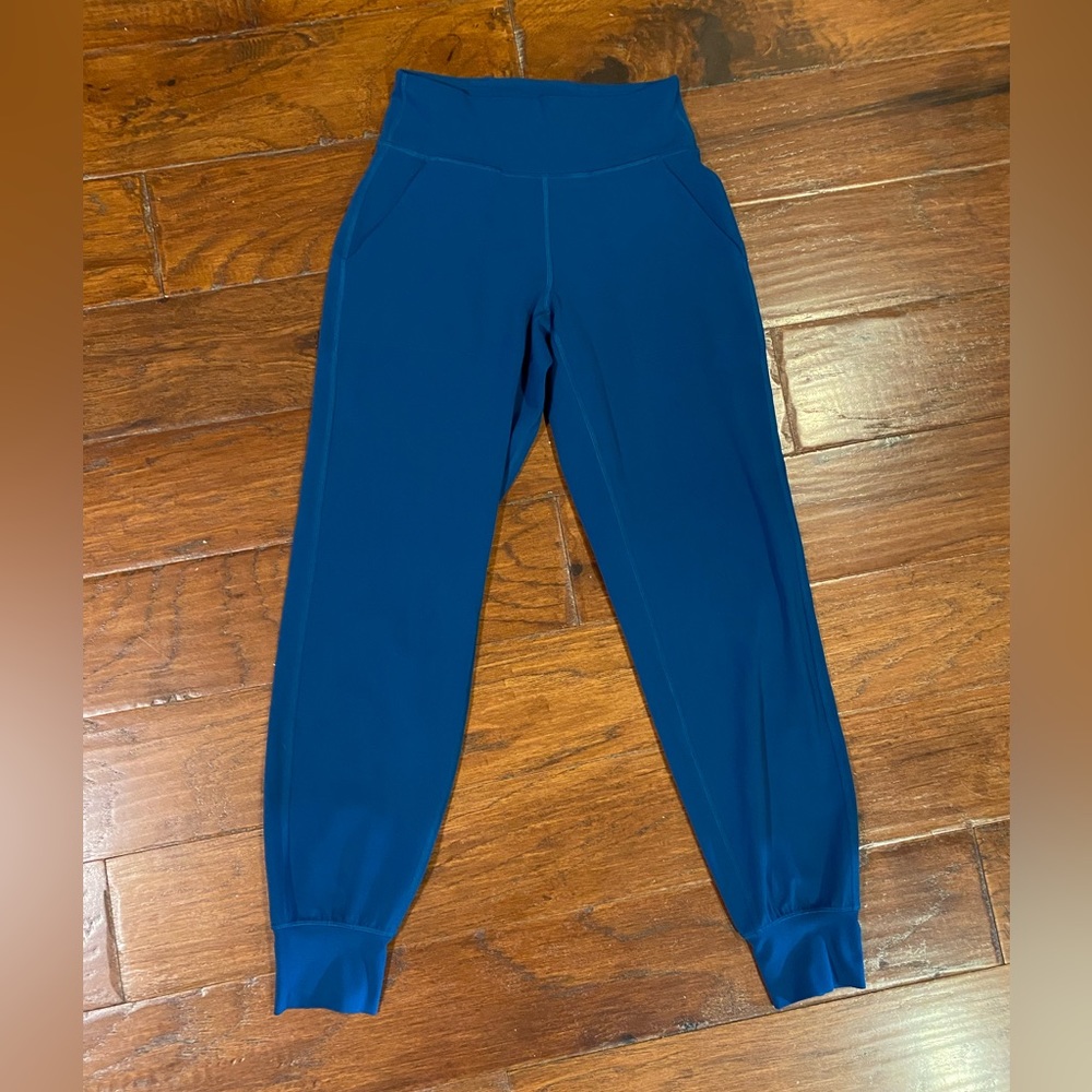 Lululemon cobalt blue joggers